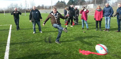 kunstgrsbane_400.jpg